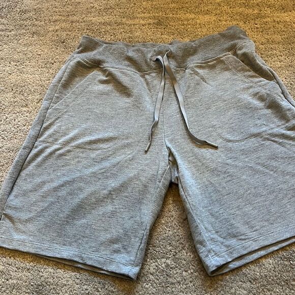 Med (8-10) Athletic Works Shorts Gray. - Picture 1 of 2